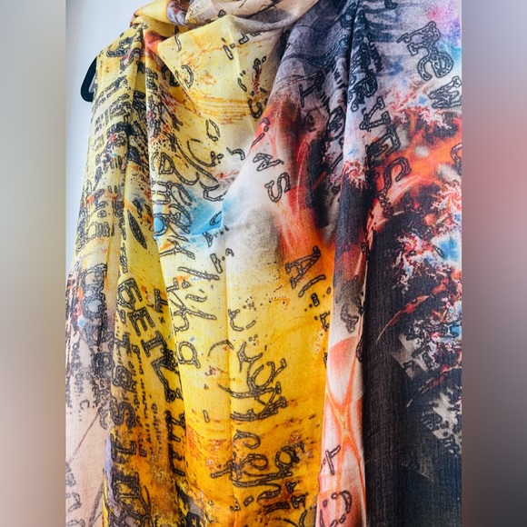 TILO Scarves Cashmere & Modal blend! Never worn. News Print design. Great gift! - Picture 5 of 11